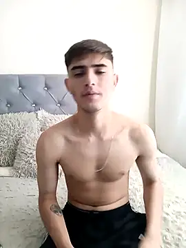 PhilipRich live sex cam