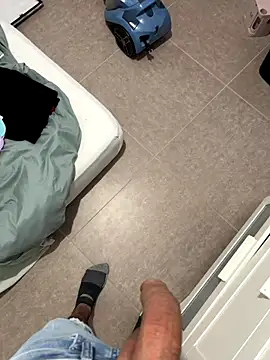 groschibre40100's cam snapshot