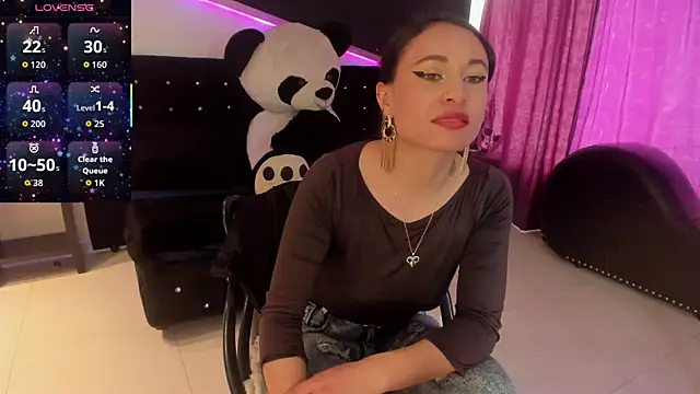 Coral_Gibson's cam snapshot