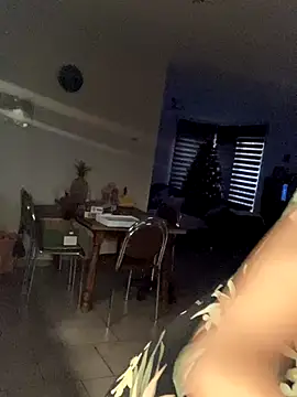 Roxxsanne's cam snapshot