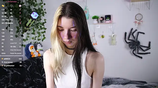 Emmie_shy's cam snapshot