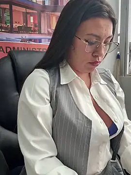 LIZ-06_'s cam snapshot