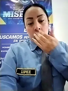 CRISTAL__11's cam snapshot