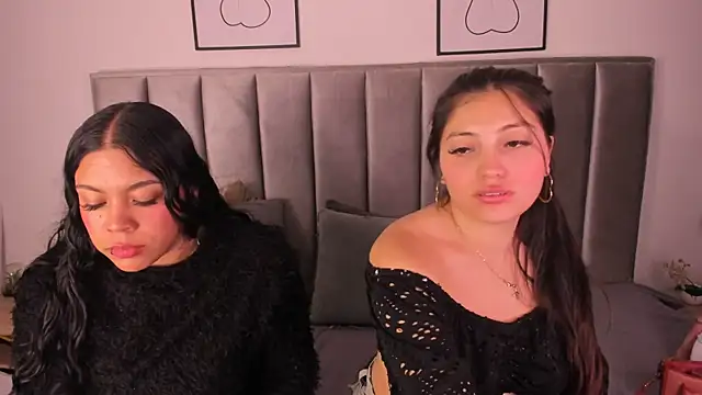 Kyra_Right's cam snapshot