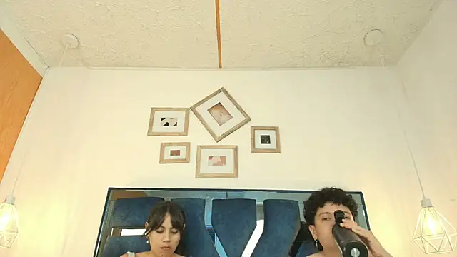 Zoe_And_Dylan_'s cam snapshot