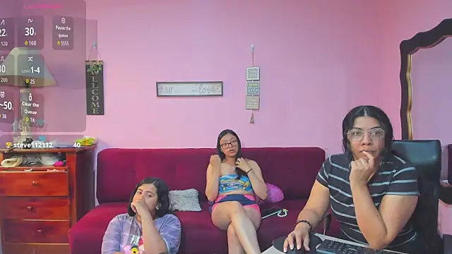 lesbiancuple's cam snapshot