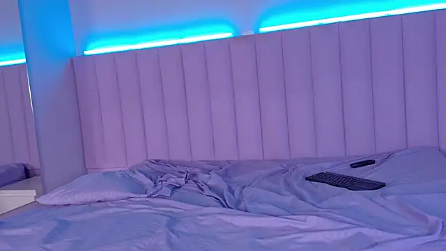 adventure_of_young_2's cam snapshot