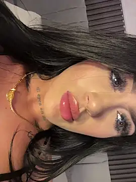 SOPHICARTERS live sex cam