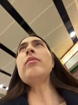 Holly_Play live sex cam