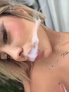 MystiqueXXX live sex cam