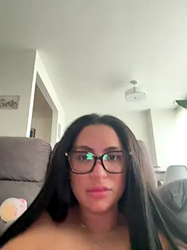 MeghanXO live sex cam