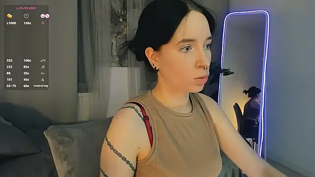 lilithlunna live sex cam