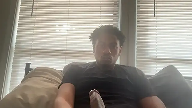 Yungandhungd's cam snapshot