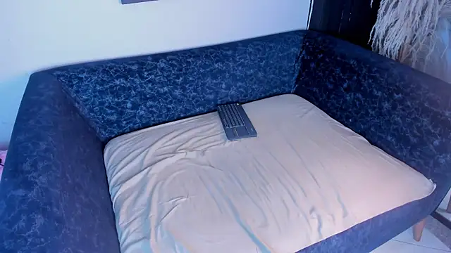 Charlotte_Williams_1's cam snapshot