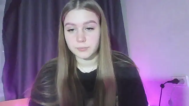 yourhoney_Lola_'s cam snapshot