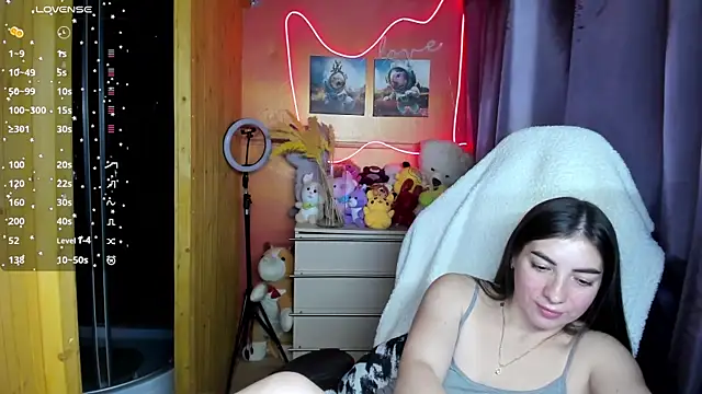 Fiery_Brunette_'s cam snapshot