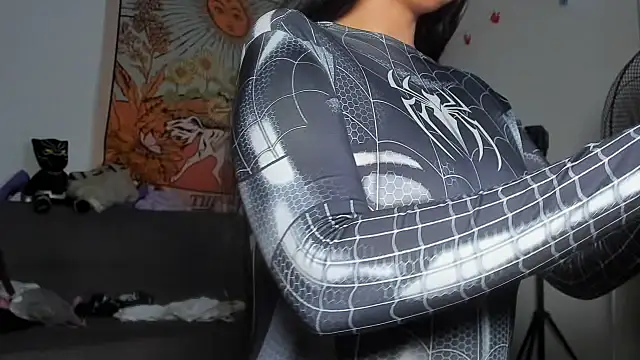 kiaraglam2's cam snapshot