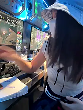 nideanbaby live sex cam