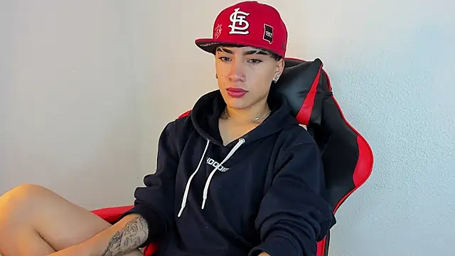 ThiagoDV live sex cam