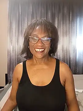 Hotgrannyx live sex cam