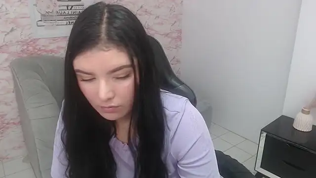 sarah_rouse_t_'s cam snapshot