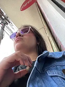 Alyha_Cortes's cam snapshot