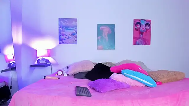 saray_rivas18's cam snapshot