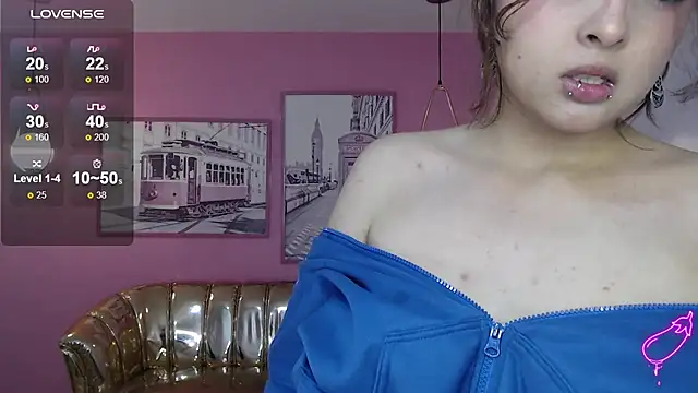 mia_foster_t's cam snapshot