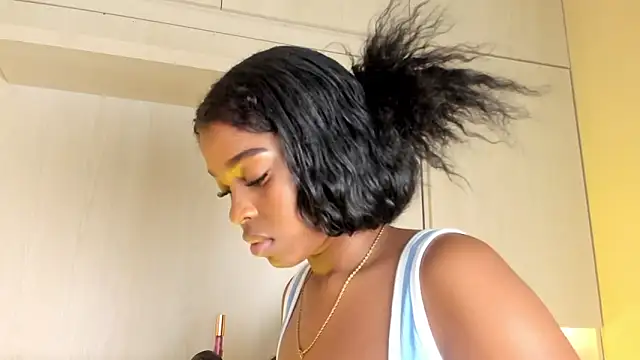 MaraBaker's cam snapshot