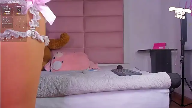 viioletta_18's cam snapshot