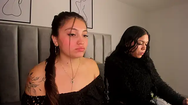 Kyla_Left's cam snapshot