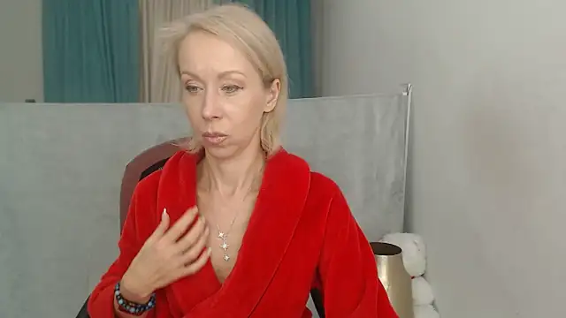 LuxuryNika's cam snapshot