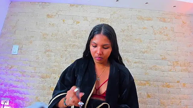 pocahontas_pow's cam snapshot