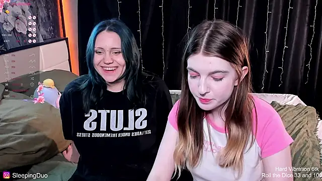 SleepingDuo's cam snapshot