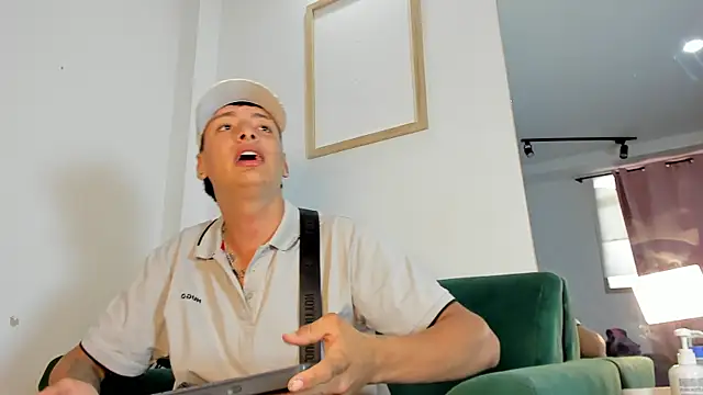 two_milkyway's cam snapshot