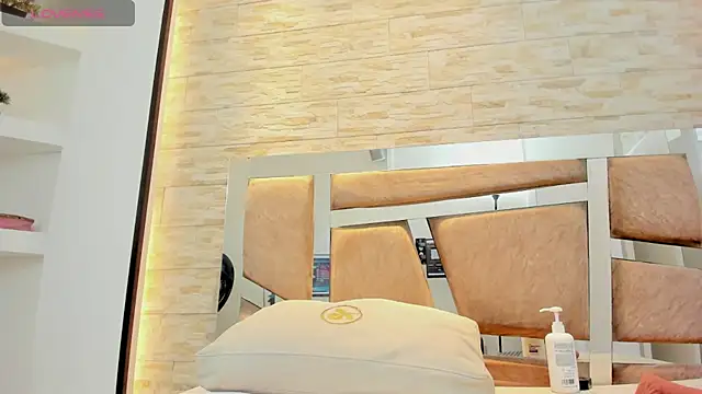 grace_daviss's cam snapshot