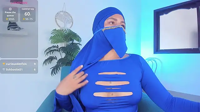 zali_mahamed's cam snapshot