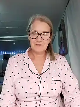 irinamaux live sex cam