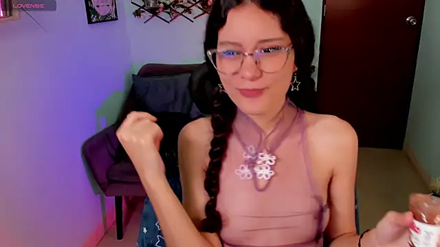 Krysten_Riter's cam snapshot