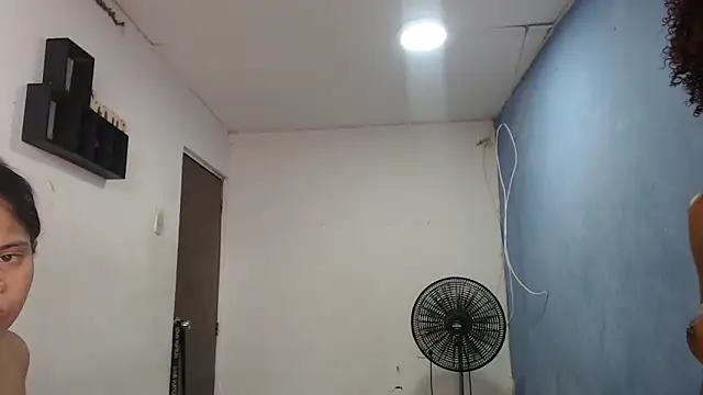 princesaslatinas's cam snapshot