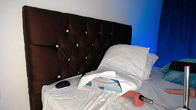 Sweet_hot_mia's cam snapshot