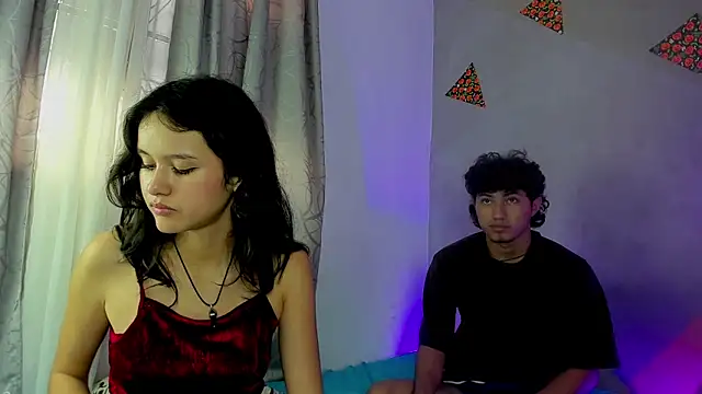 Laura_and_Kevin's cam snapshot