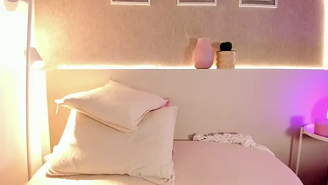 roxannegomez's cam snapshot