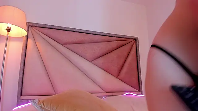 MarieTaylor_'s cam snapshot