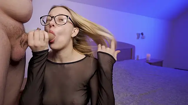 foxeslovefoxes live sex cam