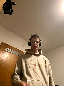 Toyjungee live sex cam