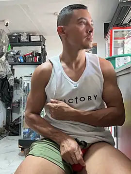 Paul22cm- live sex cam