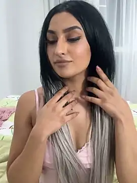 Mia_spicyy live sex cam