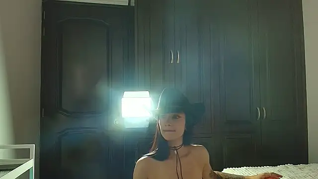 _TiniWild's cam snapshot