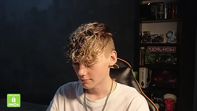 Keytaro live sex cam